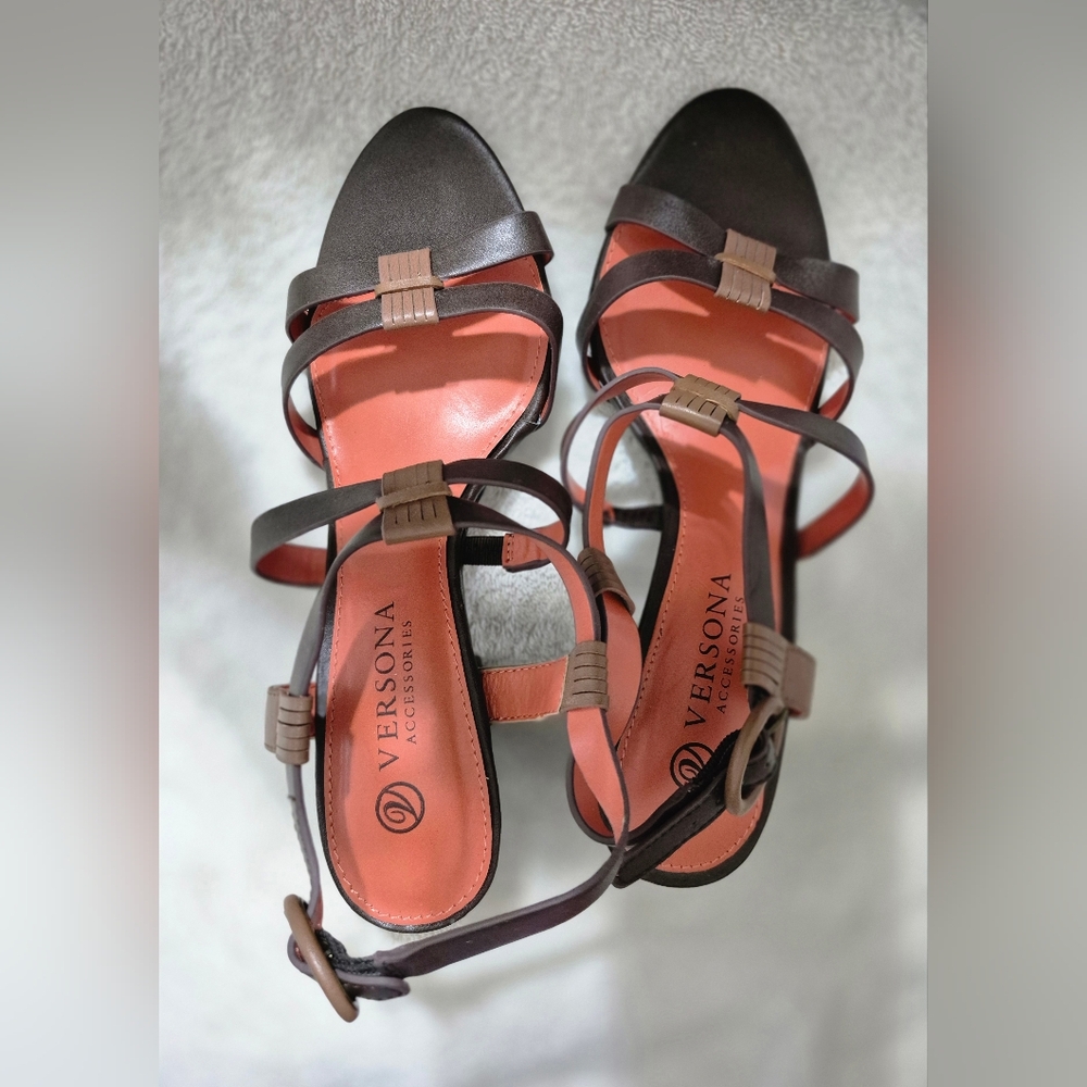 Versona Dark Brown Strappy Sandals Size 7.5M